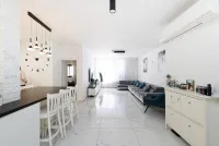 Complete recent renovation – city center