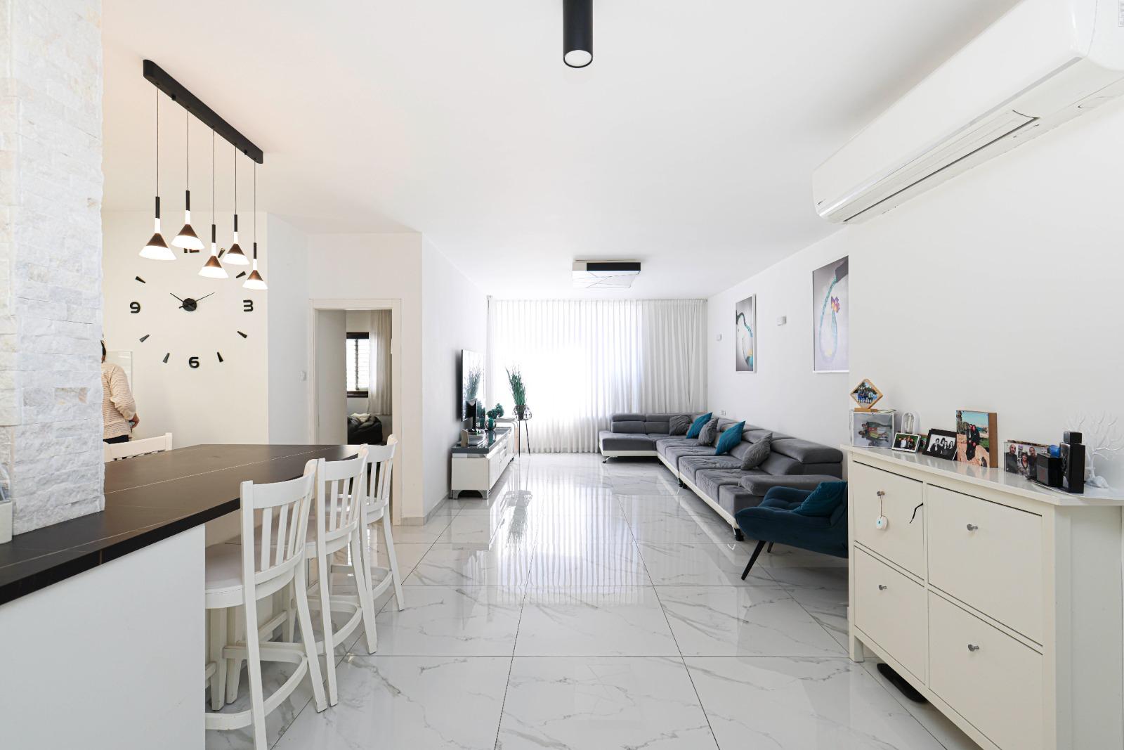 Complete recent renovation – city center