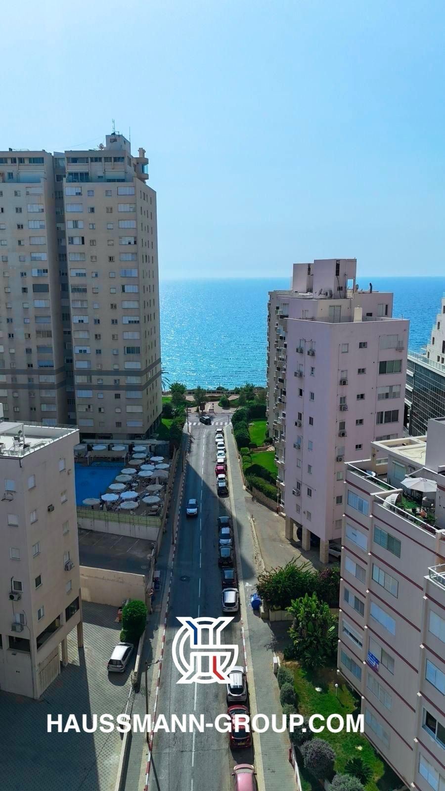 Emanuel Mol Pleasant apartment with sea view